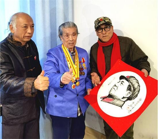 不忘初心 艺术家蔡亮宏、张恒久慰问百岁老红军遗孀、抗战女兵