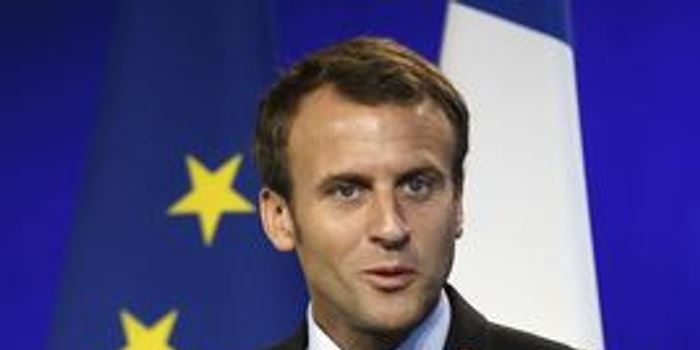 法国总统马克龙参加首场竞选连任活动