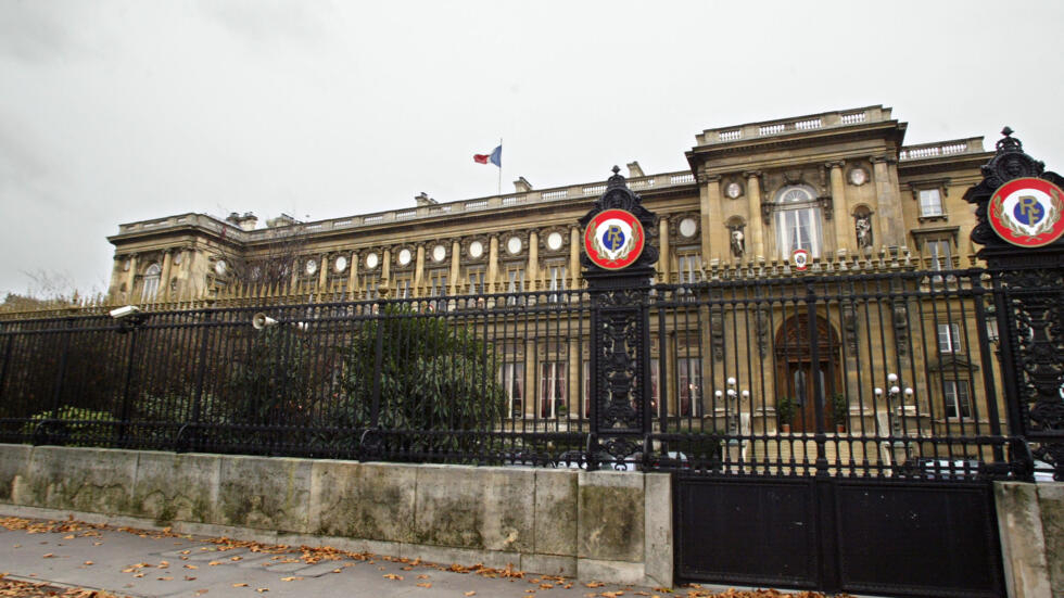 法国驻尼日尔大使馆前发生的示威活动引发冲突