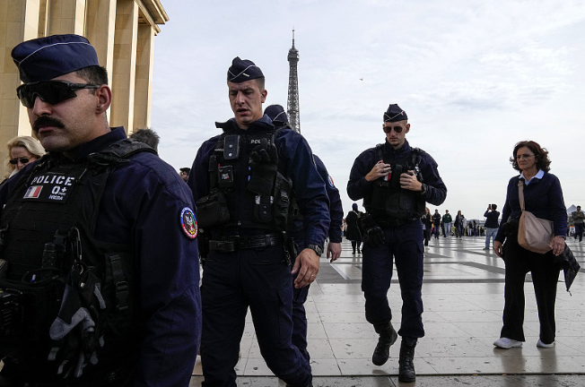 法国多地机场再遭“诈弹”威胁 部分机场7天内4次疏散人员